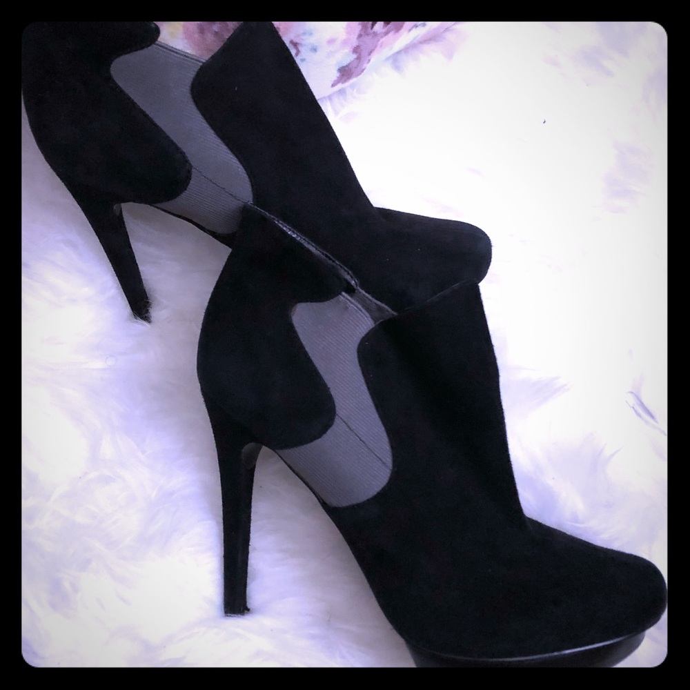 Very sexy high heal bootie!